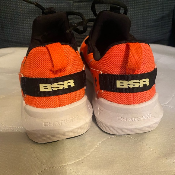 HOVA - Picture 3 of 6